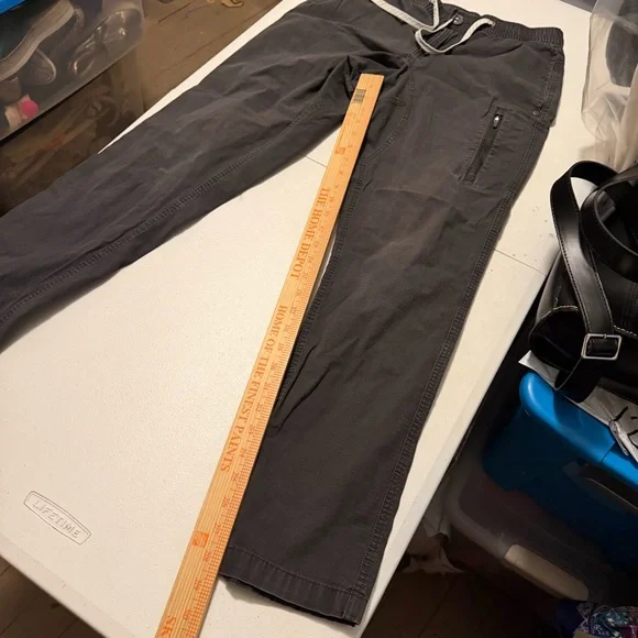 Vuori Men’s Ripstop Climber Pants Gray Medium - Picture 8 of 10